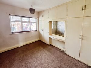 Bedroom- click for photo gallery